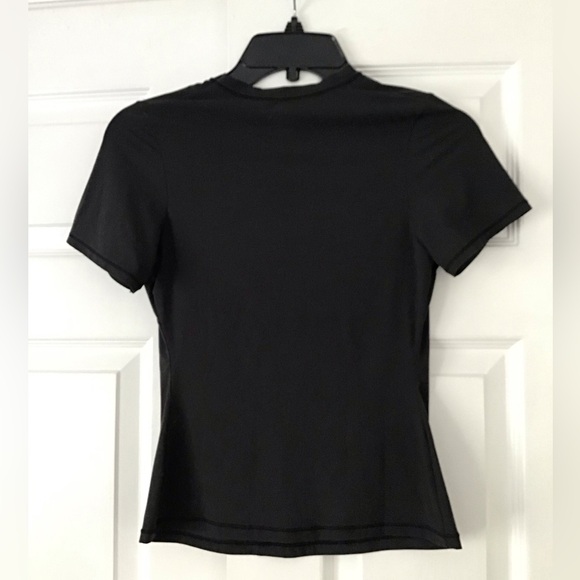 SKIMS Fits Everybody T-Shirt | Onyx - Picture 9 of 16